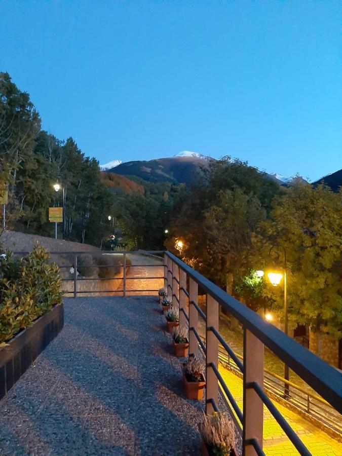 Alberg Estación Exterior foto